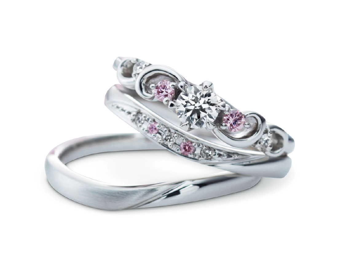 重ね付けがうれしいセットリング | 結婚指輪・婚約指輪の